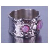 Ladies Beautiful Opal Estate Ring