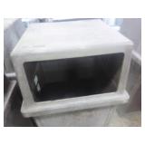 3 Rubbermaid Trash Cans