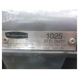 Rubbermaid 1 1/2 Cubic Yard Dump Box