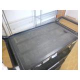 Rubbermaid Utility Cart on Casters