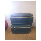 2 Igloo Coolers