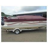 2004 Sylvan Deck Boat