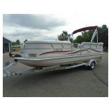 2004 Sylvan Deck Boat