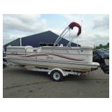 2004 Sylvan Deck Boat