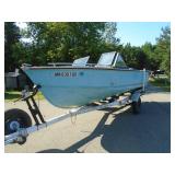 1975 Lund USR Fishing Boat