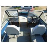 1975 Lund USR Fishing Boat