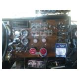 2000 Peterbuilt 379 Tractor