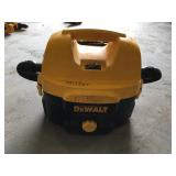 DeWalt DC500 Heavy Duty 2 Gallon Cordless/ Corded Wet/Dry Vacuum