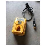 DeWalt DC9319 7.2V-18V Vehicle Charger