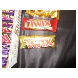 40 Various Twix; Twix Unwrapped Bites, Twix w dark Chocolate