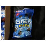 40 Various Oreo : Oreo chocolate candy bar, Double stuffed oreos, Regular Oreos