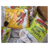Pallet: Potting Soil in Bags...