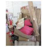 Pallet of Furniture: Damaged or Mis...