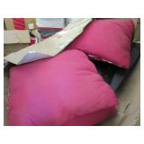 Pallet of Furniture: Damaged or Mis...