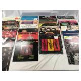 25 records Various artist and music