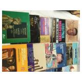 25 records Various artist and music