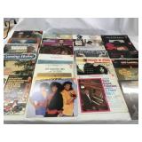 25 records Various artist and music