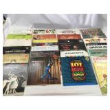 25 records Various artist and music