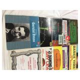 25 records Various artist and music