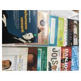 25 records Various artist and music