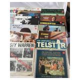 25 records Various artist and music