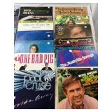 25 records Various artist and music