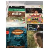 25 records Various artist and music