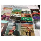 25 records Various artist and music