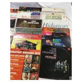 25 records Various artist and music