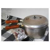 Vintage Toaster, Pressure Cooker, and Kitchen Décor