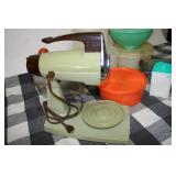 Stand Mixer and Misc Kitchenwares
