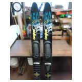 Pinnacle Water Skies