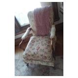 Vintage Floral Upholstered Chair (26 Wide x 30 Deep x 34 Tall), Includes Rug 52x35 & Pink Throw