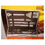 New 30 Piece BBQ Tool Set with Aluminum Case New 30 Piece BBQ Tool Set with Aluminum Case