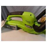 New 24 Volt Lithium Ion Cordless Hedge Trimmer New 24 Volt Lithium Ion Cordless Hedge Trimmer