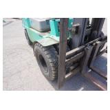 Mitsubishi Model FG40 Fork Lift Mitsubishi Model FG40 Fork Lift