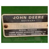 John Deere 111 Lawn Tractor