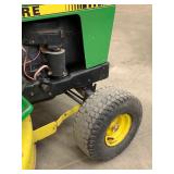 John Deere 111 Lawn Tractor