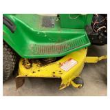 John Deere 111 Lawn Tractor