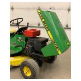 John Deere 111 Lawn Tractor