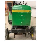 John Deere 111 Lawn Tractor