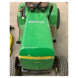 John Deere 111 Lawn Tractor