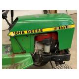 John Deere 111 Lawn Tractor