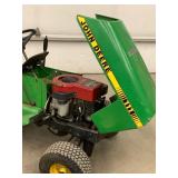 John Deere 111 Lawn Tractor