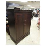 WOOD ENTERTAINMENT CENTER WOOD ENTERTAINMENT CENTER