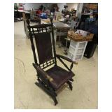 VINTAGE ROCKING CHAIR VINTAGE ROCKING CHAIR