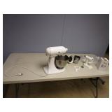 KITCHENAID CLASSIC MIXER WITH ATTACHMENTS KITCHENAID CLASSIC MIXER WITH ATTACHMENTS