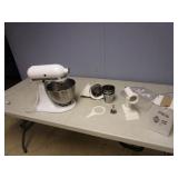 KITCHENAID CLASSIC MIXER WITH ATTACHMENTS KITCHENAID CLASSIC MIXER WITH ATTACHMENTS