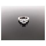.925 Sterling Silver 3 Crystal Ring Size 5.5