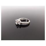 .925 Sterling Silver 3 Crystal Ring Size 5.5